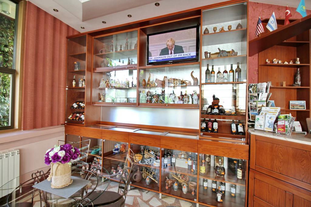 Irmeni Hotel Τυφλίδα Εξωτερικό φωτογραφία