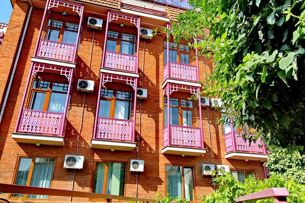 Irmeni Hotel Τυφλίδα Εξωτερικό φωτογραφία
