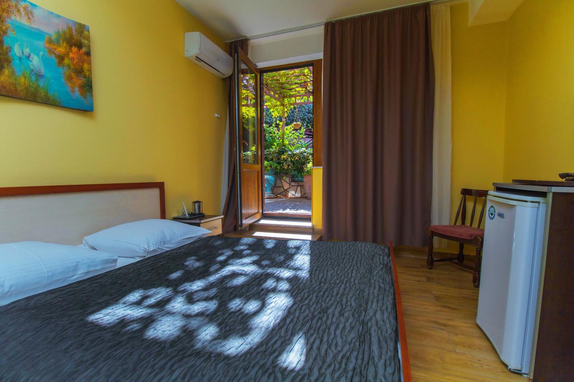 Irmeni Hotel Τυφλίδα Εξωτερικό φωτογραφία