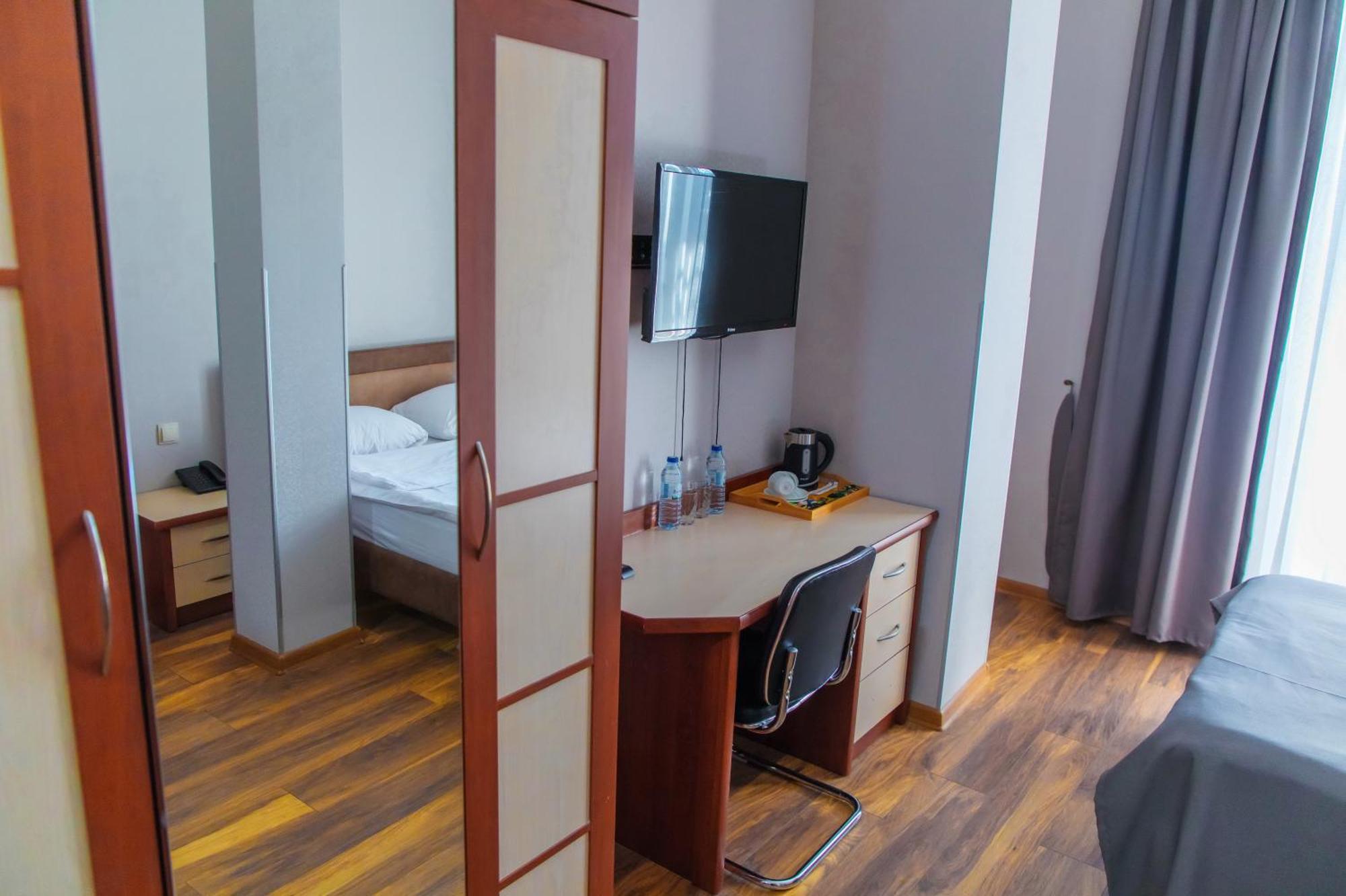 Irmeni Hotel Τυφλίδα Εξωτερικό φωτογραφία